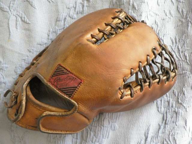 George McQuinn Rawlings T70 Basemitt Back